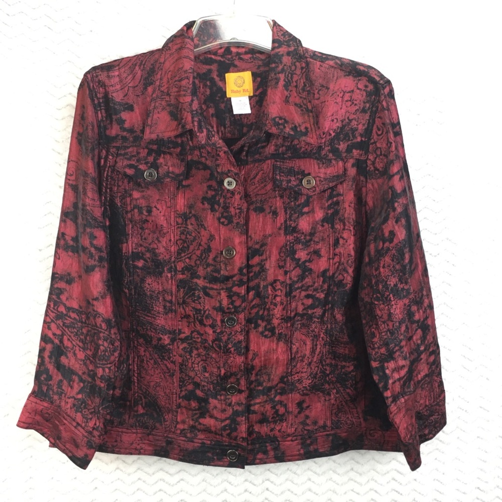 Ruby Rd. Short, slightly shimmery, light weight